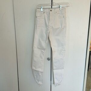 Top shop Jamie white jeans with ripped bottom 28